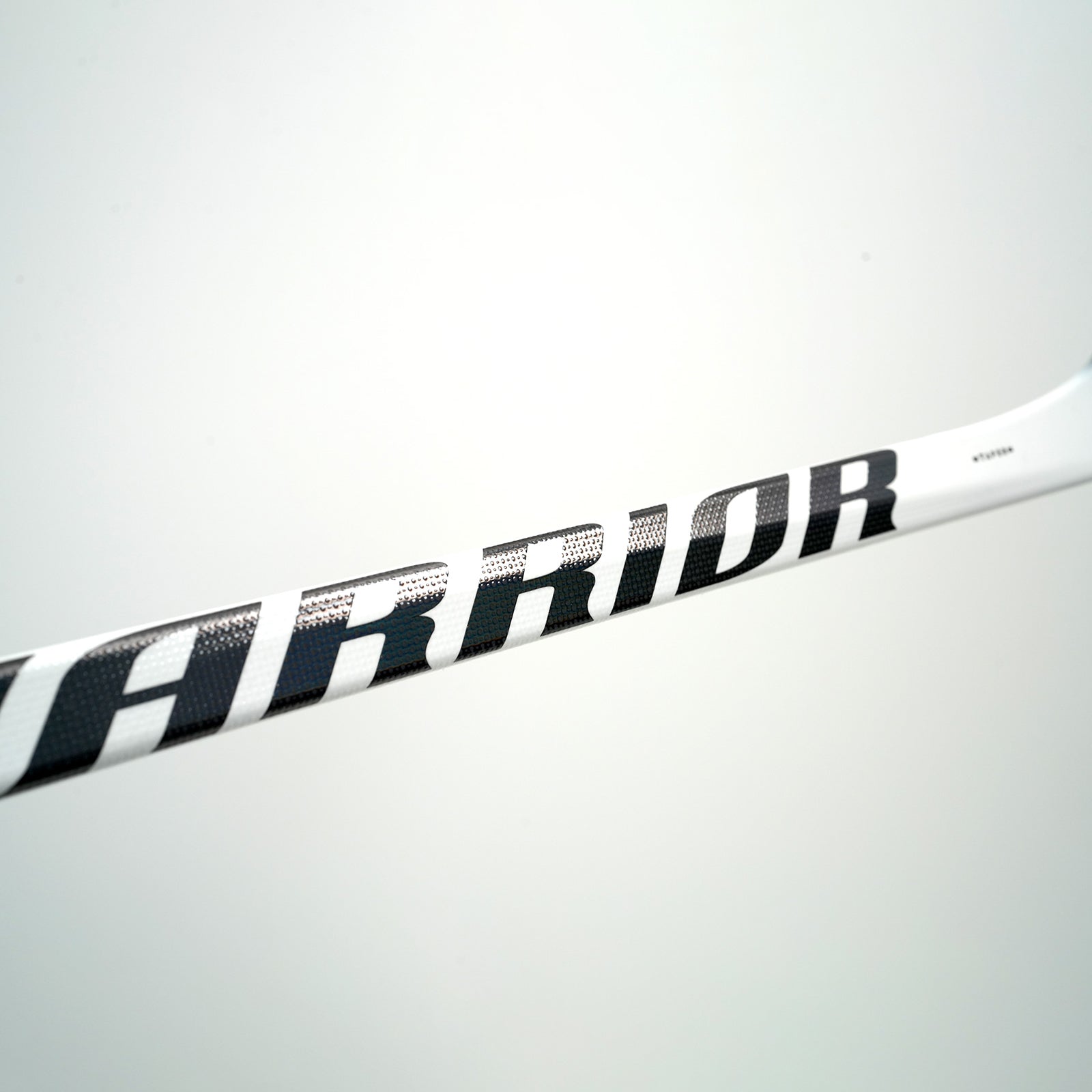 Warrior QR6 Pro LIMITED WHITE - Intermediate Ice Hockey Stick