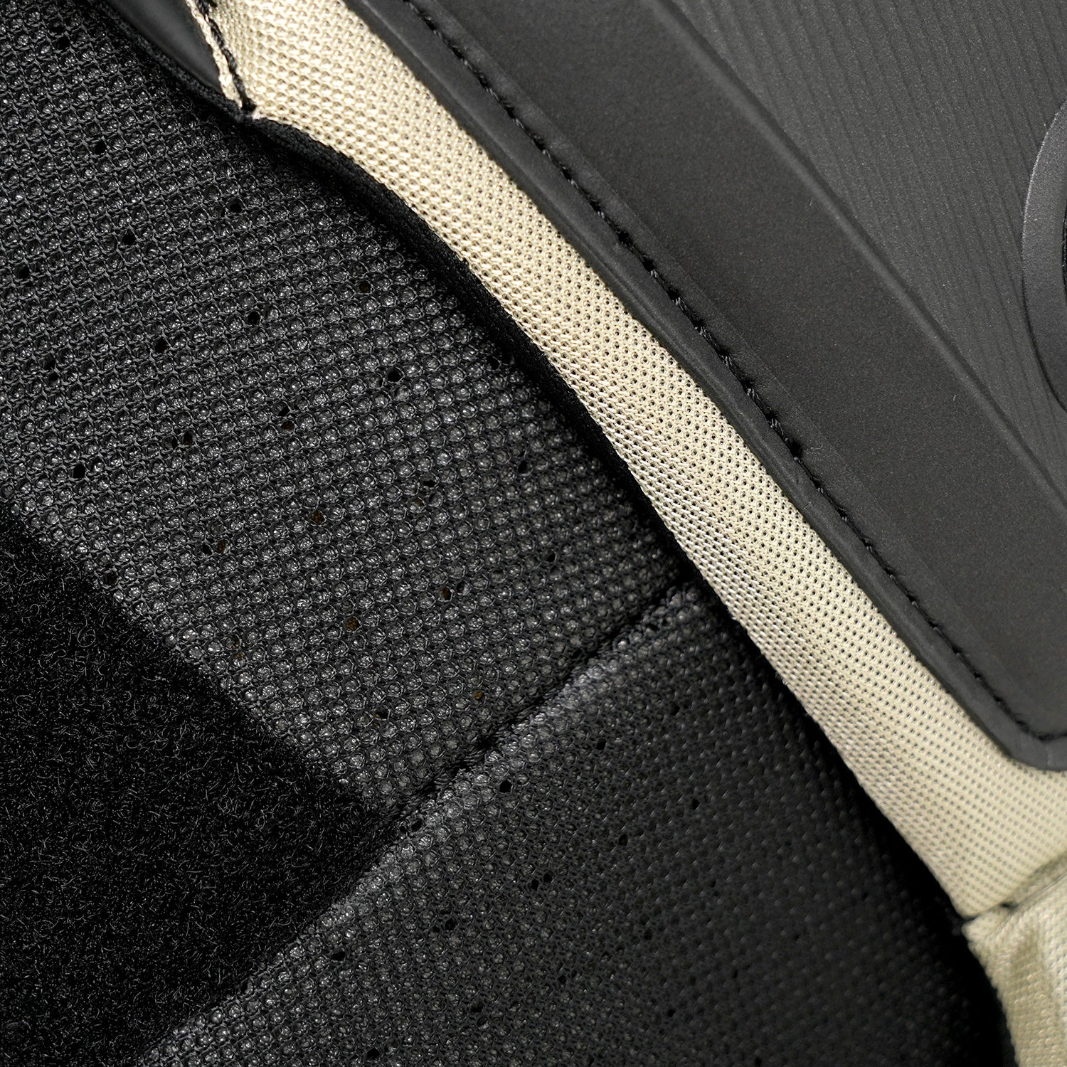 Warrior Alpha LT Junior Ice Hockey Shoulder Pads